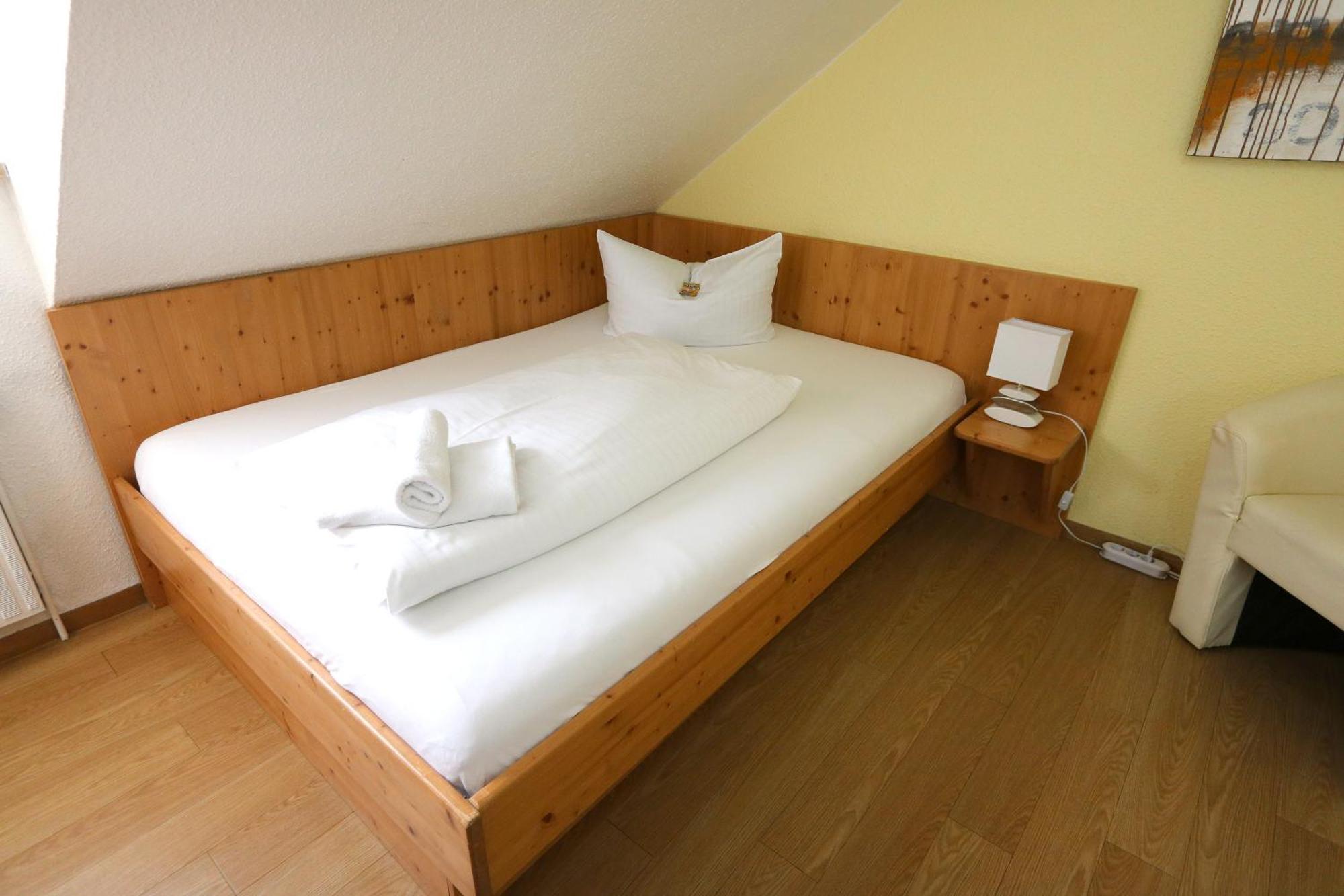 Hotel Avenue Altenfurt Нюрнберг Екстер'єр фото