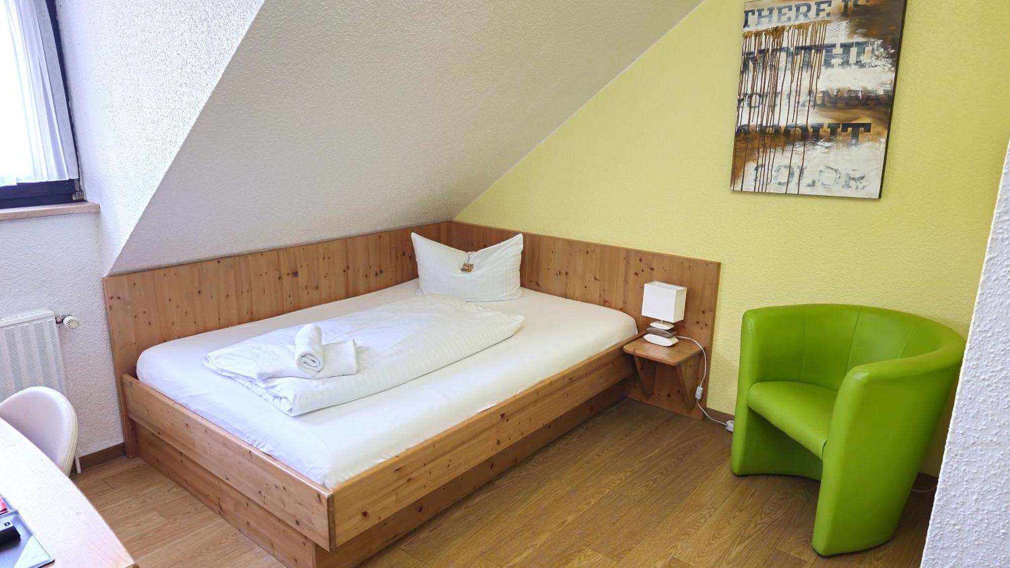 Hotel Avenue Altenfurt Нюрнберг Екстер'єр фото